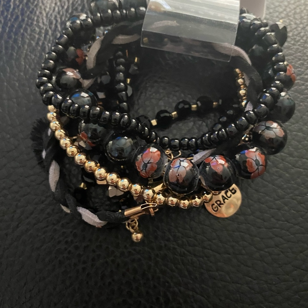 NWT GRACE METAL GRASS BEAD SET